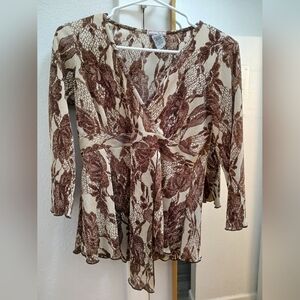 Beautiful Brown and Cream Fitted Long Crop Sleeve Blouse